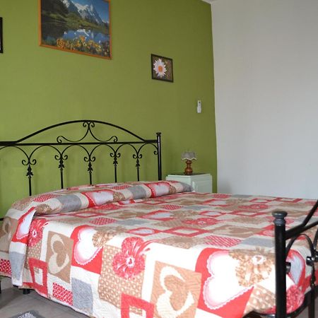 Agriturismo San Martino Castiglione Tinella ภายนอก รูปภาพ