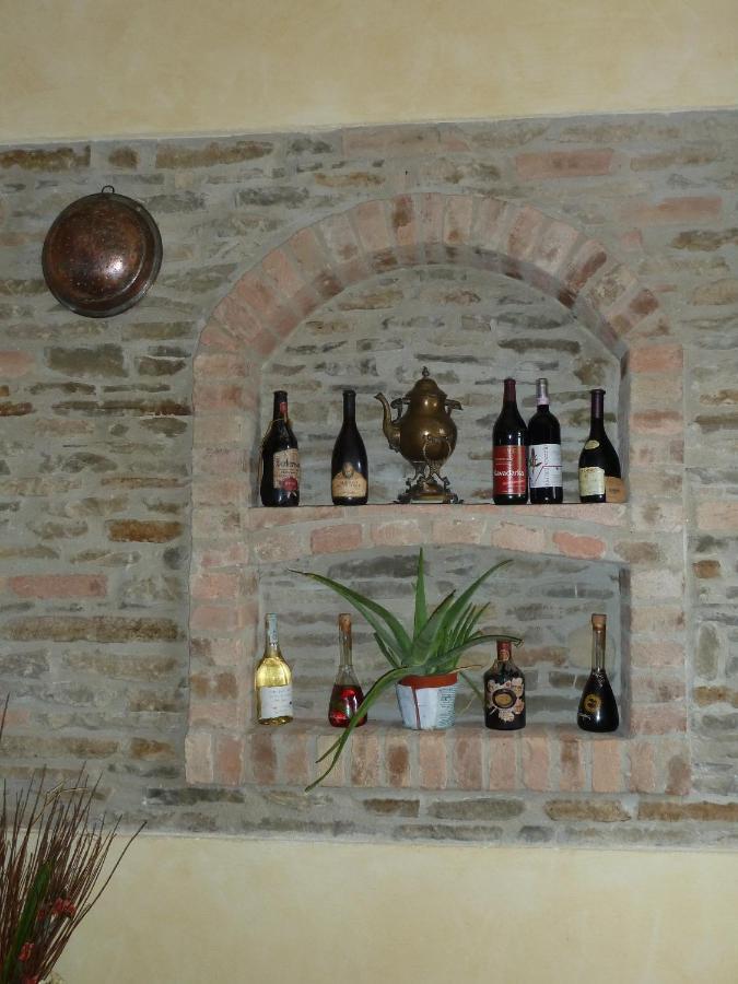 Agriturismo San Martino Castiglione Tinella ภายนอก รูปภาพ
