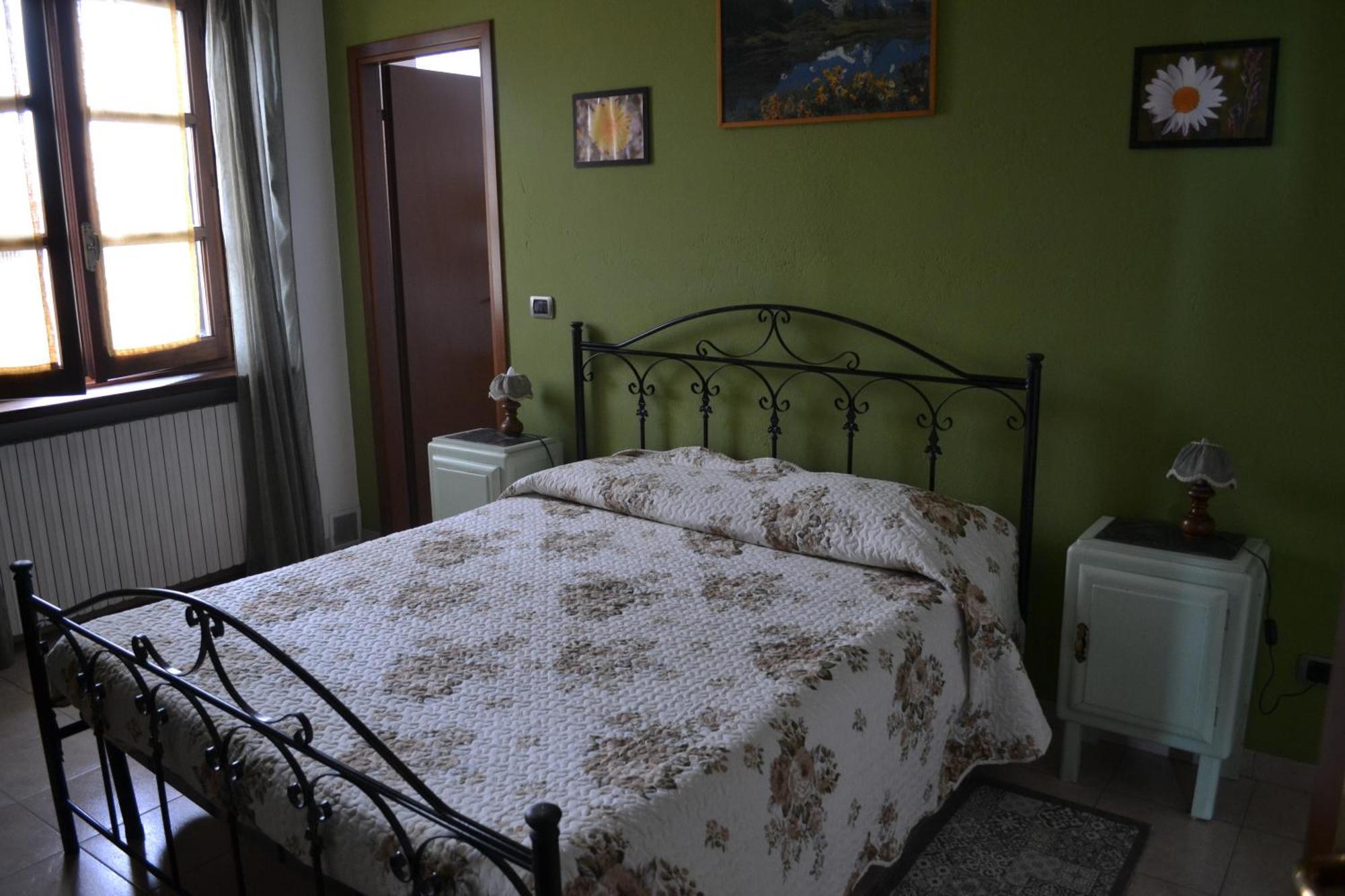Agriturismo San Martino Castiglione Tinella ภายนอก รูปภาพ