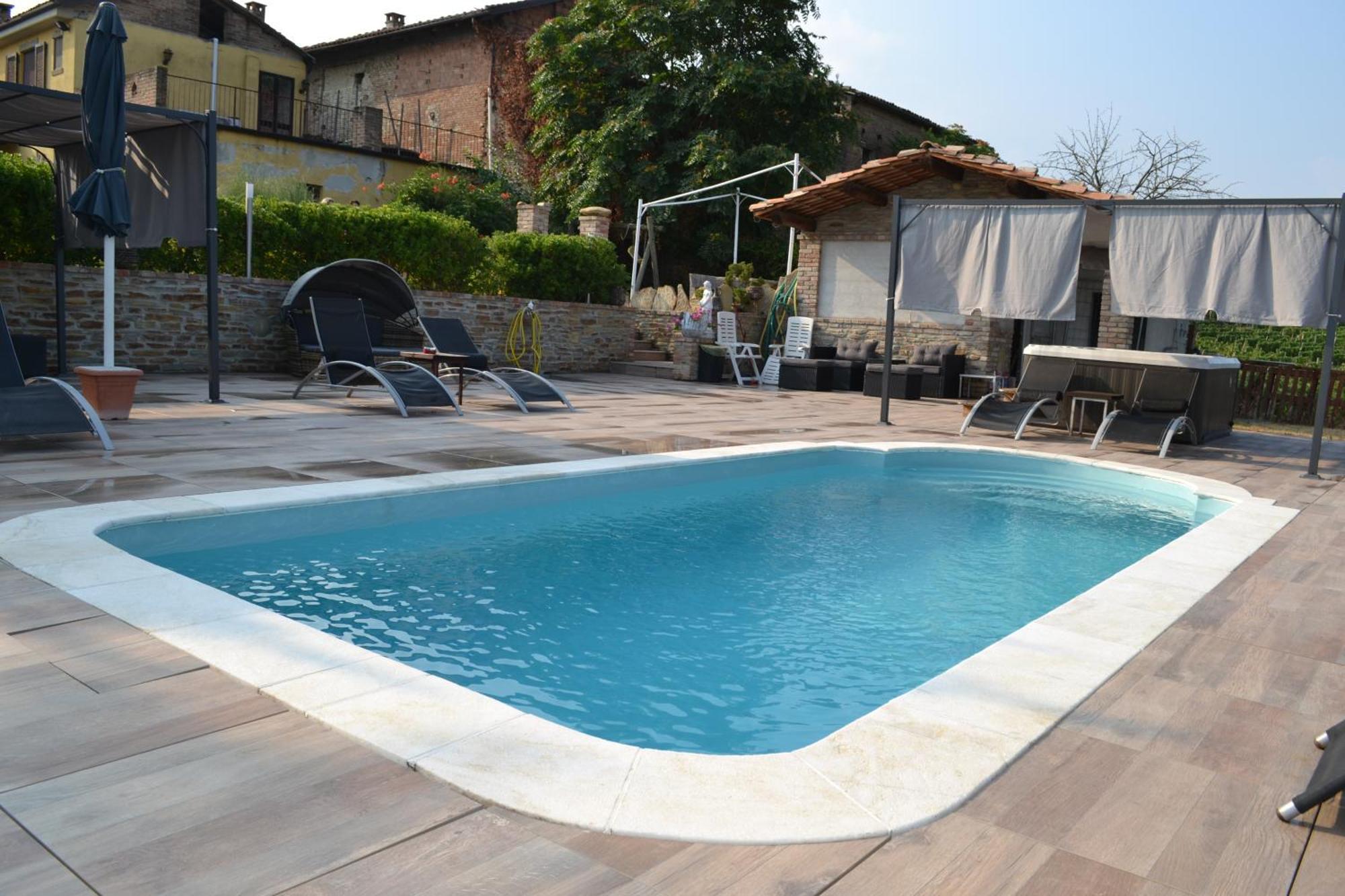 Agriturismo San Martino Castiglione Tinella ภายนอก รูปภาพ