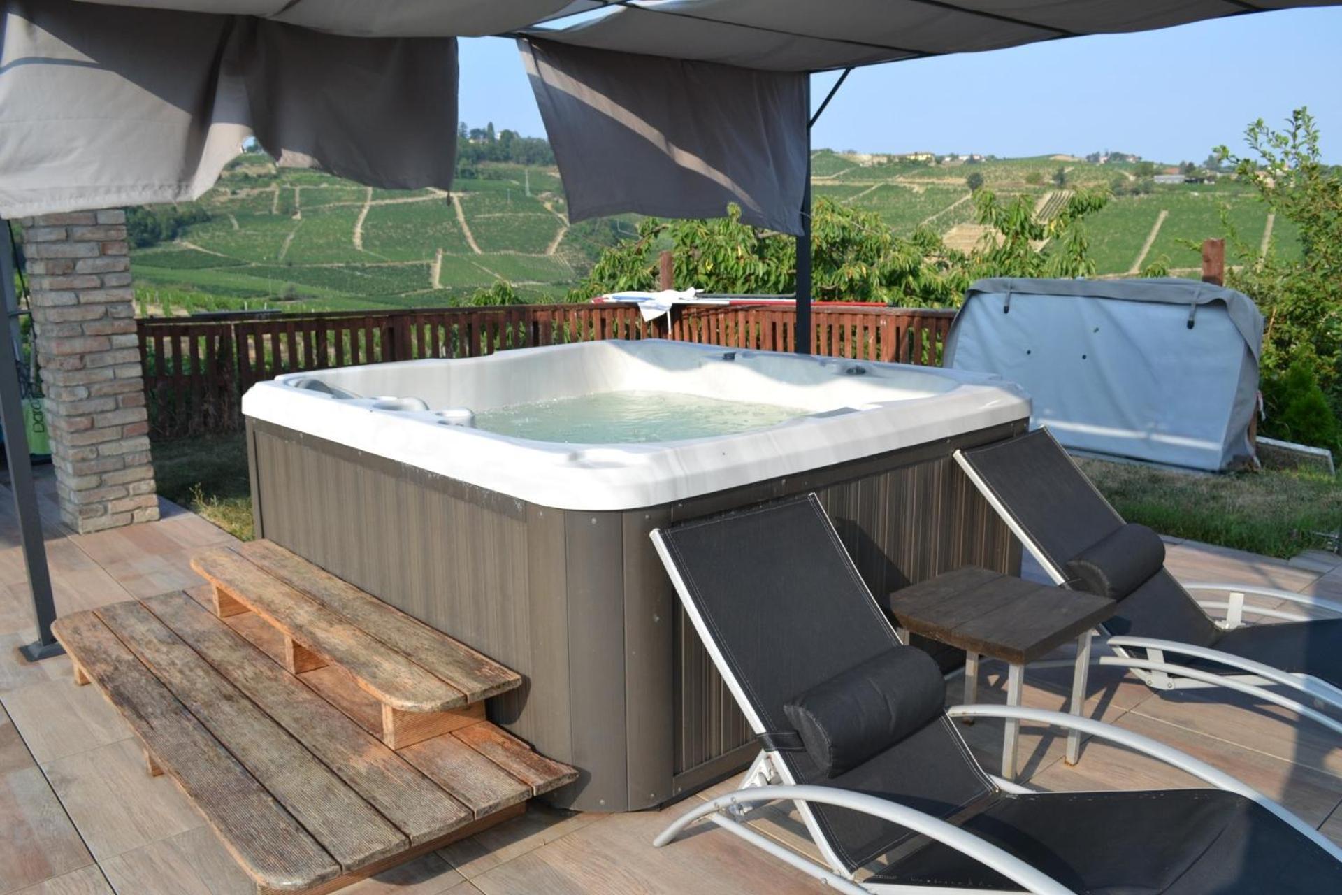 Agriturismo San Martino Castiglione Tinella ภายนอก รูปภาพ